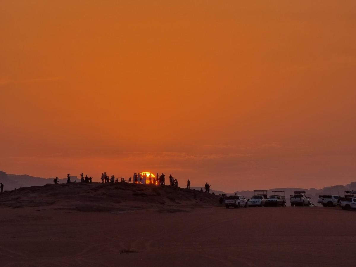 Desert Knights Camp Wadi Rum Exterior foto